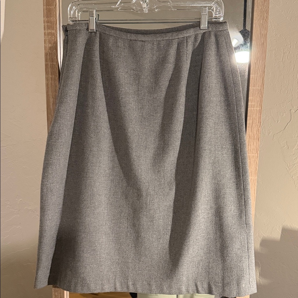 GAP Women's Gray Pencil Skirt - Picture 4 of 4